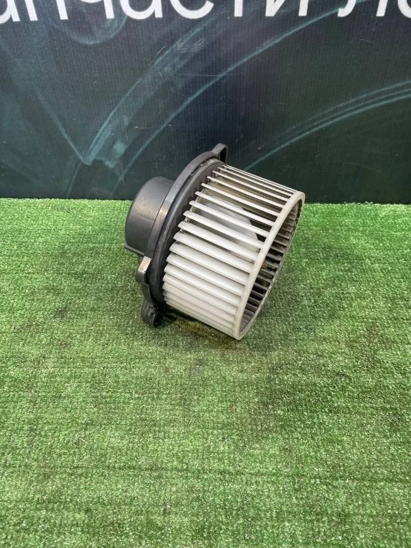 Моторчик печки Hyundai Grandeur 2008 971133K000 4 2.7 G6EA