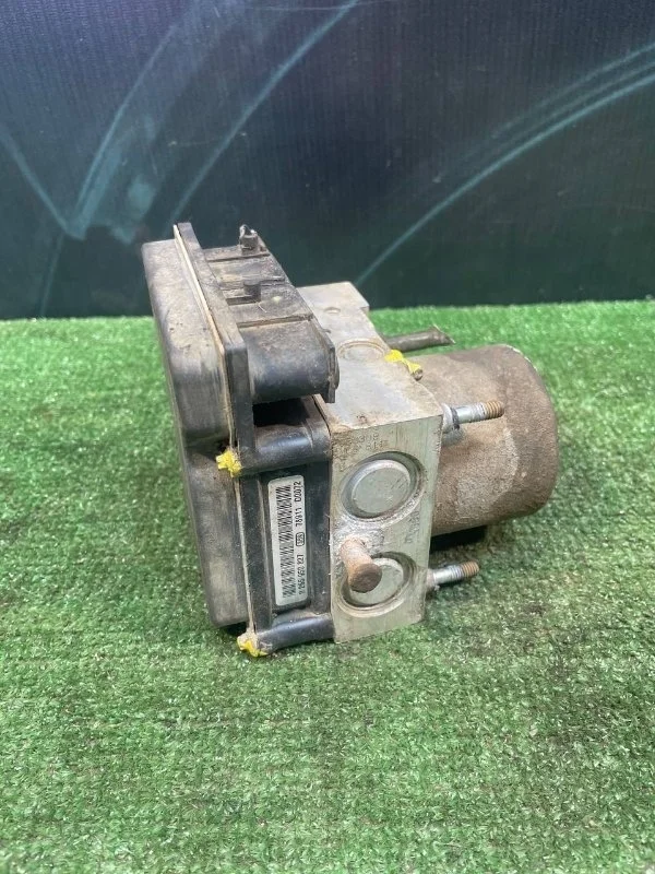 Блок ABS Hyundai Grandeur 2008 589203L101 4 2.7 G6EA