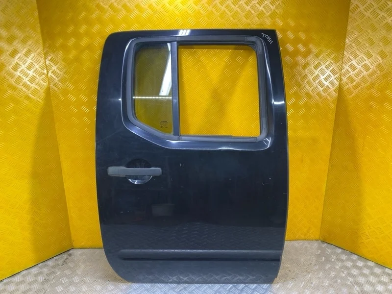 Дверь задняя правая Nissan Navara (D40) 2004-2015 2010 82100EB30J ПИКАП 2.5 D YD25DDTI