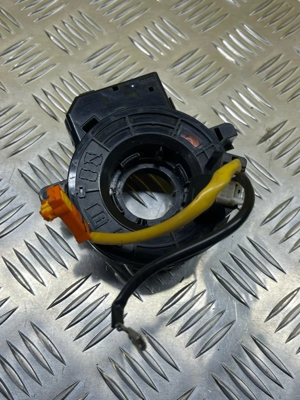 Шлейф руля Mitsubishi L200 (2015-2022) 2015 8619A167 ПИКАП 2.4 D 4N15