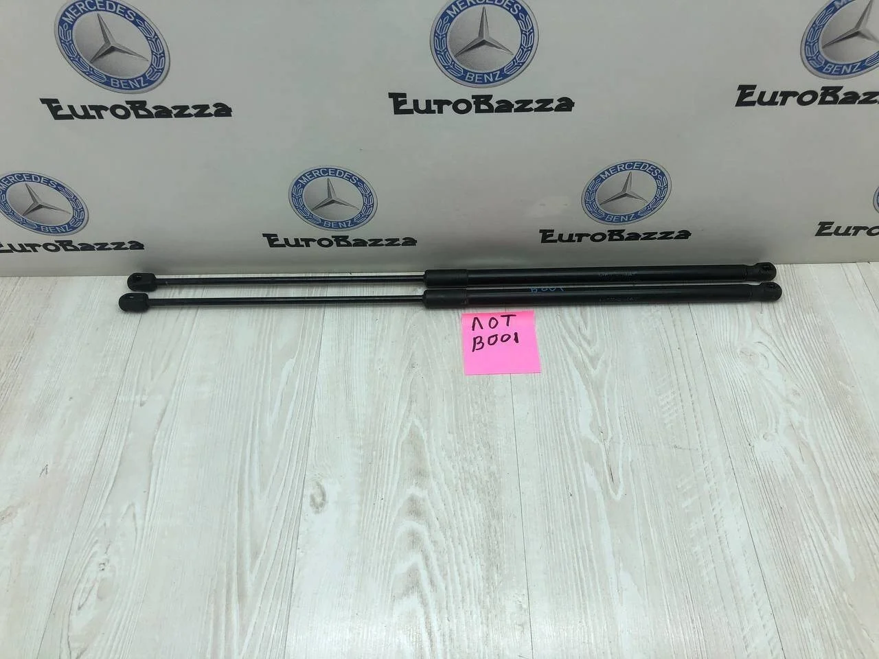 Амортизатор капота Mercedes W219
