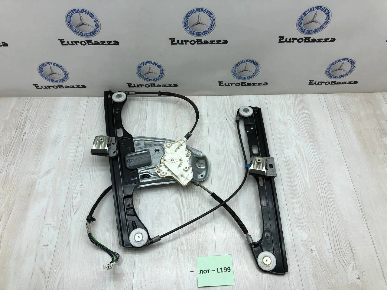 Стеклоподъемник передний правый Mercedes W203