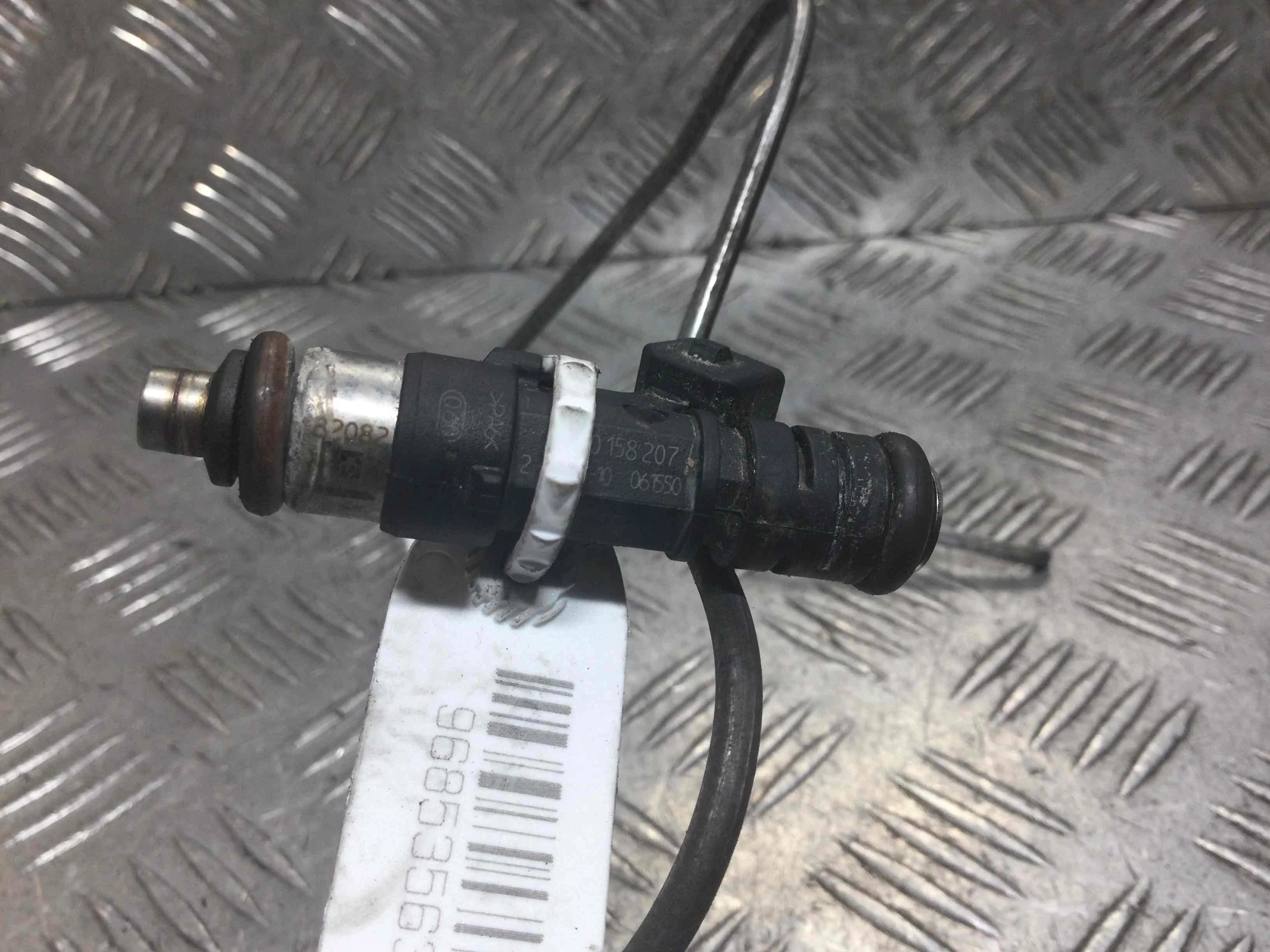 Форсунка Ford Fiesta 5 поколение [рестайлинг] (2005-2010) бензин 1.3 i Механика