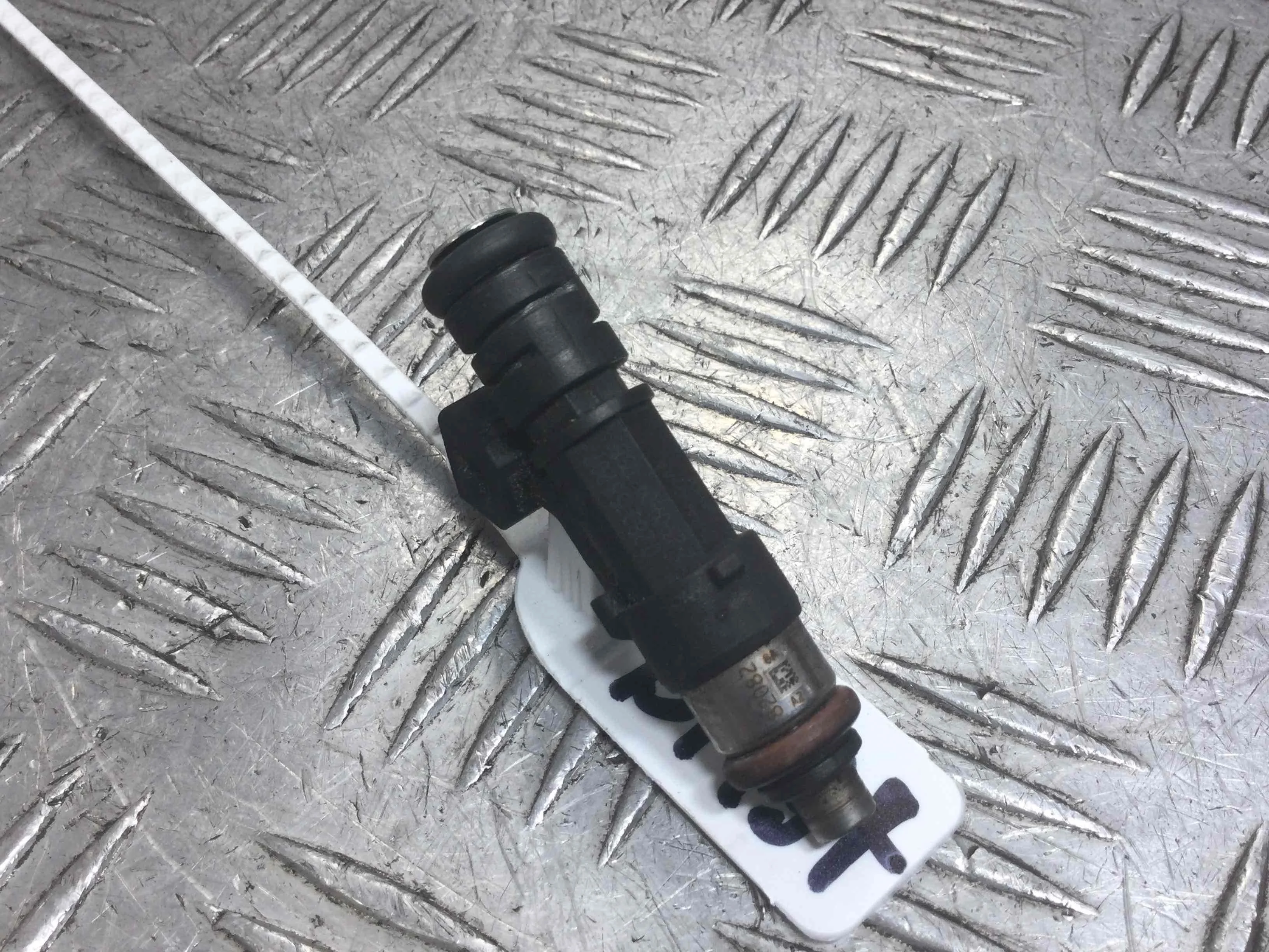 Форсунка Ford Ka 2 поколение 2008 - 2020 бензин 1.3 i Механика Х/б