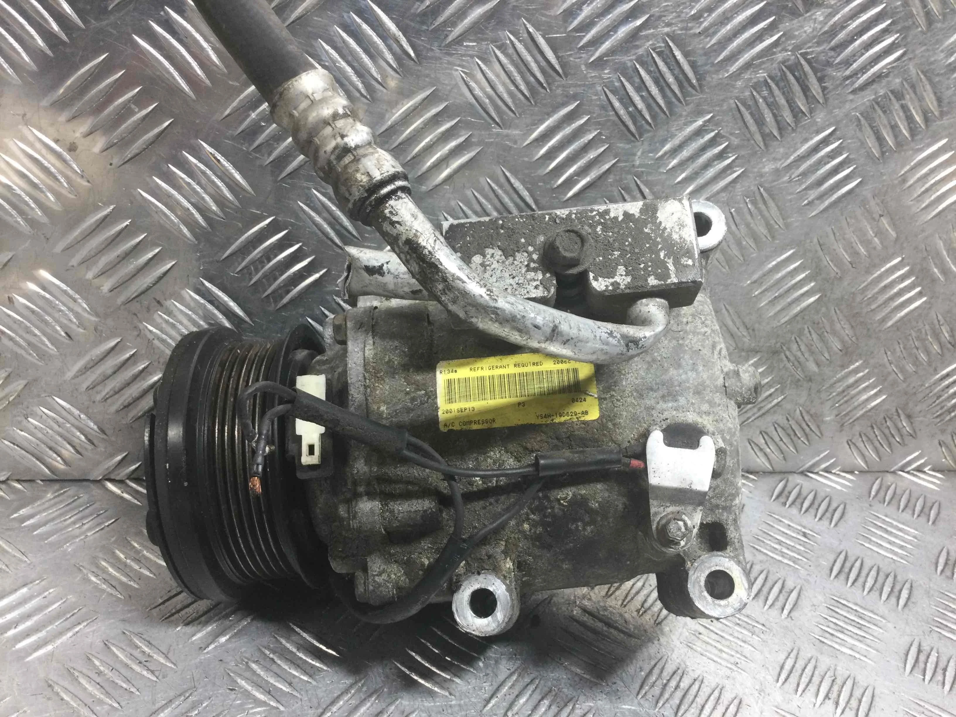 Компрессор кондиционера Ford Focus 1 поколение [рестайлинг] (2001-2005) бензин 1.6 i Механика Х/б