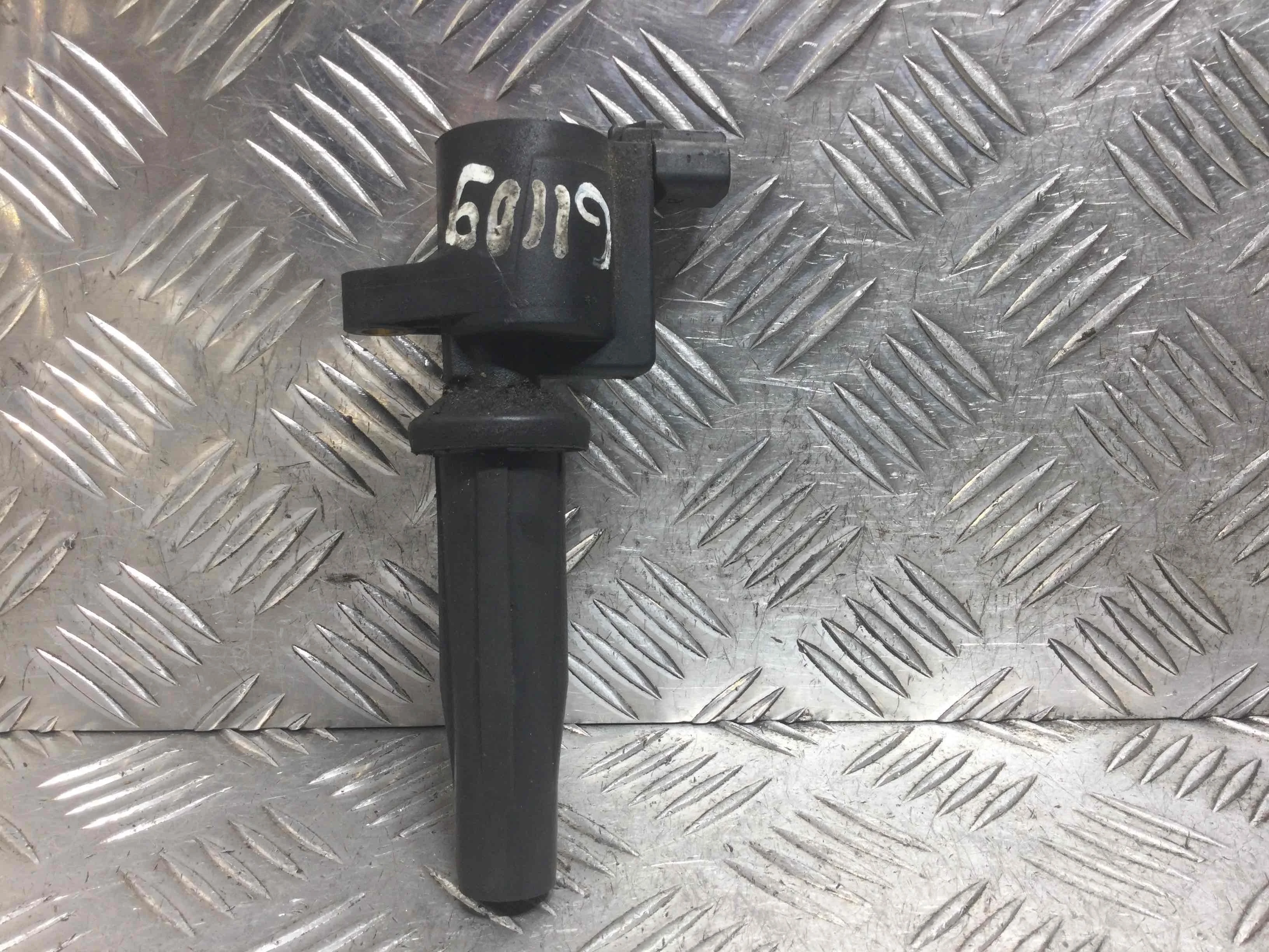 Катушка зажигания Ford Focus 2 поколение (2005-2008) бензин 1.8 i Механика Универсал