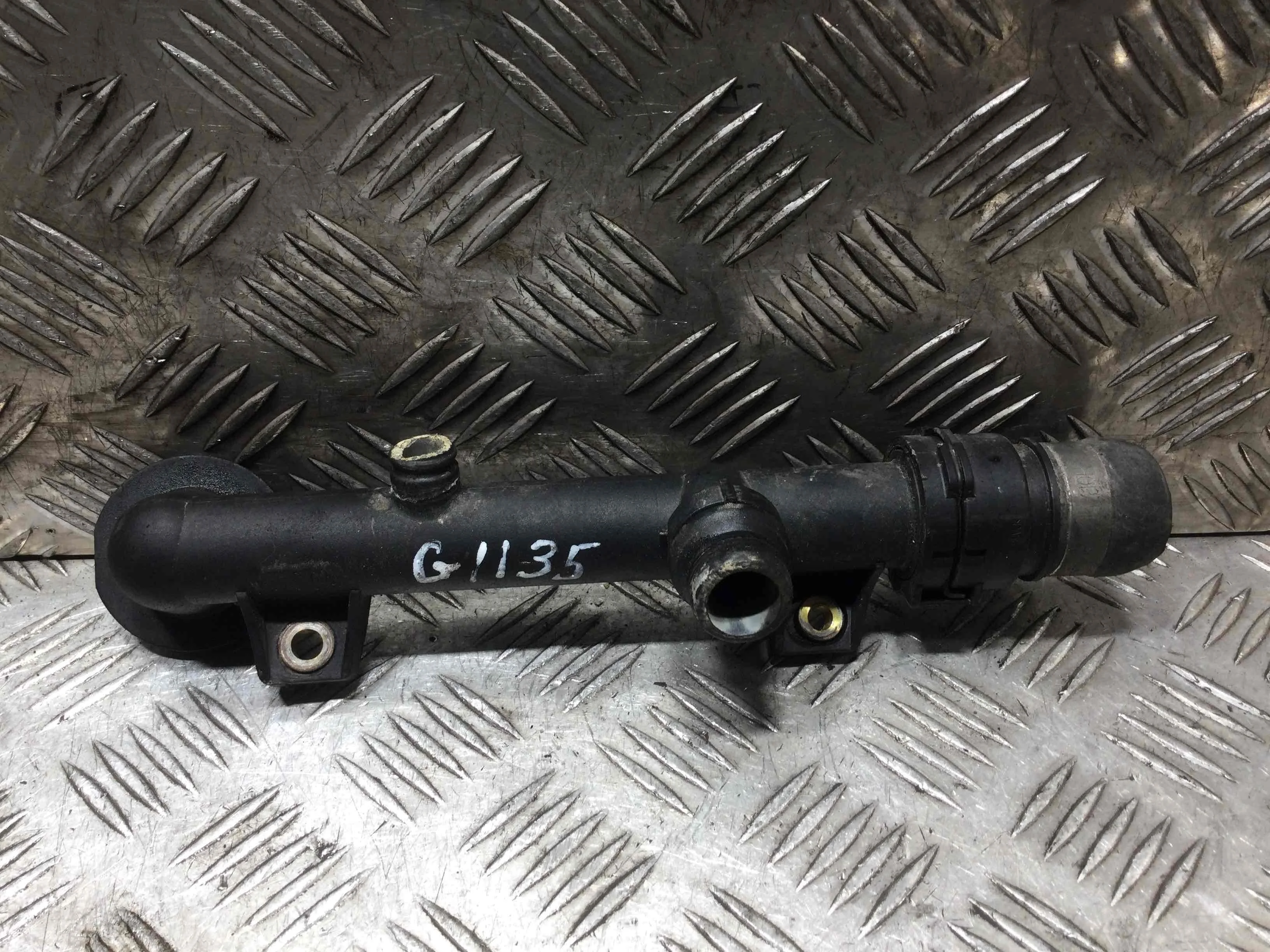 Фланец (тройник) системы охлаждения BMW 3-Series 3-Series E46 1998 - 2006 бензин 1.9 i Механика Седан