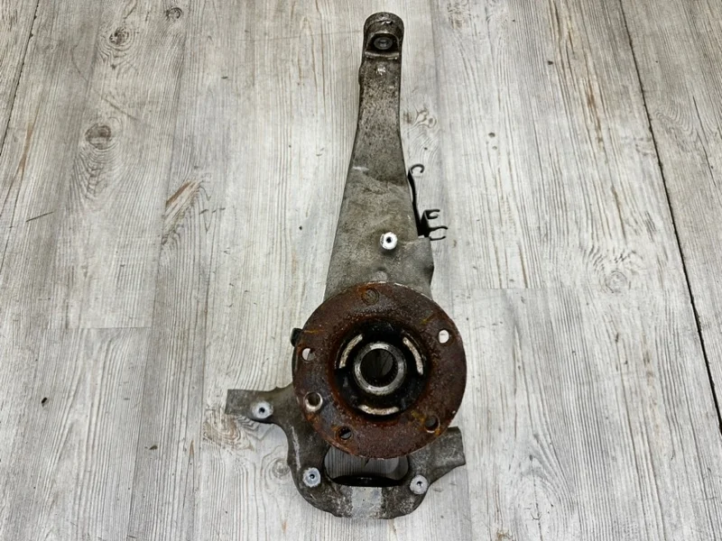 Кулак поворотный со ступицей Porsche Cayenne GTS 2015 958 (92A)