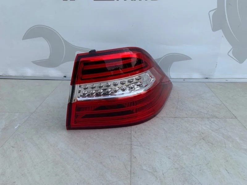 Фонарь задний правый крыло Mercedes-benz ML W166