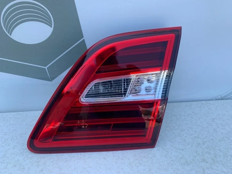 Фонарь задний правый крышку багажника Mercedes-benz ML W166