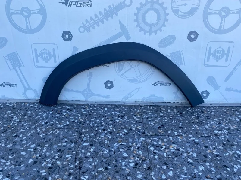 Накладка заднего правого крыла Mercedes-benz GL X166