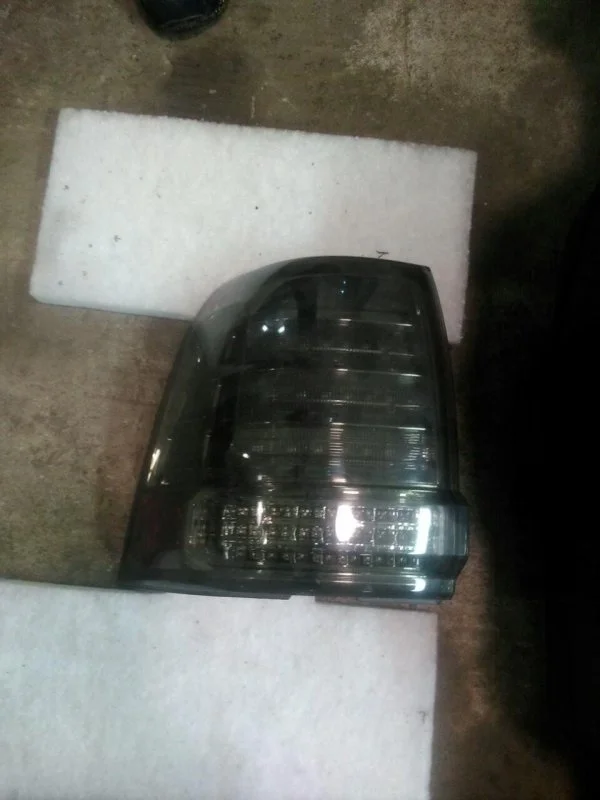 Фонарь задний наружный левый TOYOTA LAND CRUISER 200 2013 8156160A60 1VD