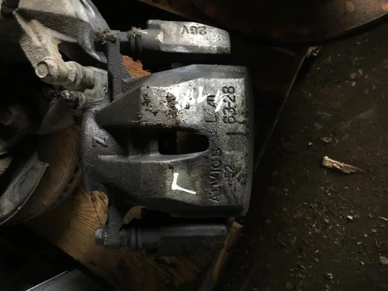 Суппорт тормозной Toyota Rav 4 2006-2013 4775042090, передний левый