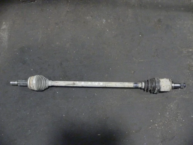 Полуось задняя правая TOYOTA RAV 4 2006-2013 2010 4233042050 3ZR FAE