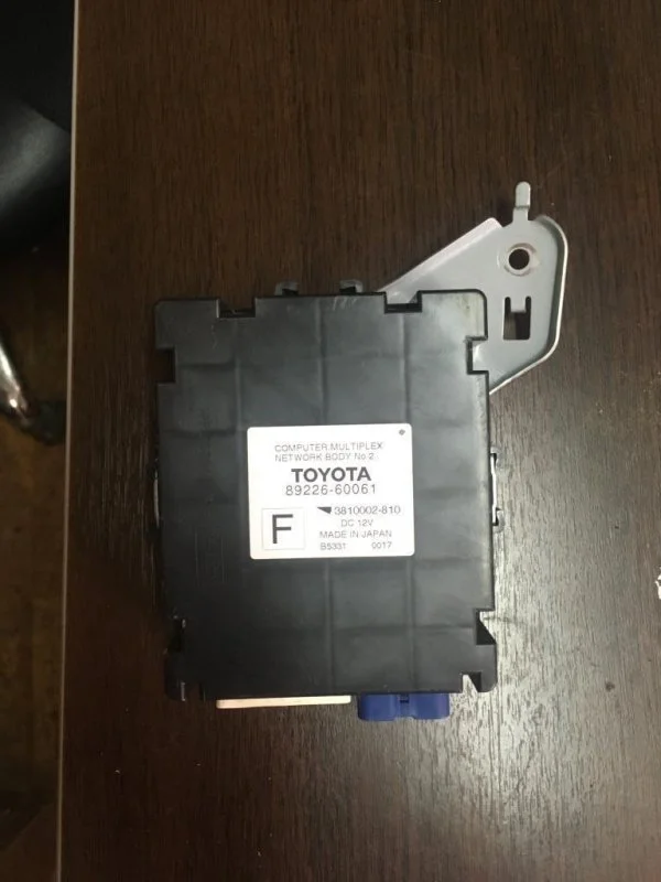 Блок computer multiplex network body Toyota Land Cruiser 200 2015 8922660060 4.5