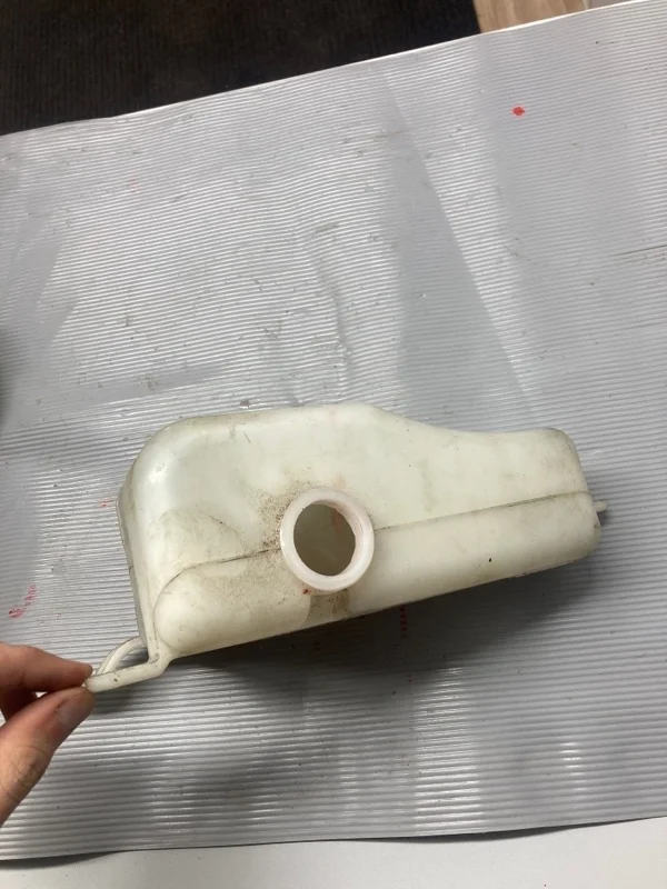 Бачок расширительный TOYOTA Land Cruiser (120)-Prado 2002-2009 2008 1647050140 4.0