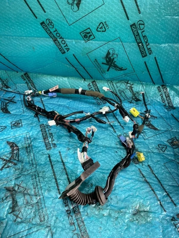 Проводка (коса) Lexus LX450D 2017 8215260M60 4.5