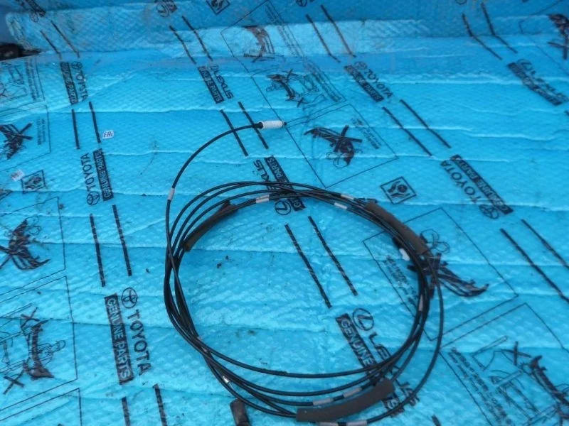 Трос лючка бензобака Lexus Lx450D 2017 7703560140 4.5