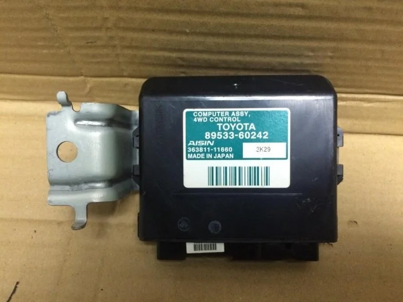 Блок управления полным приводом TOYOTA LAND CRUISER 200 2012 8953360242 1VDFTV