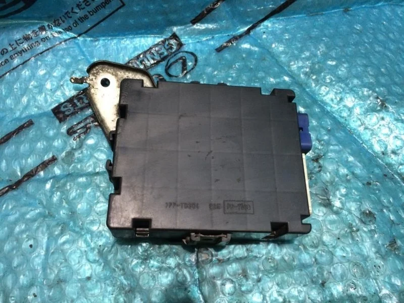 Блок computer multiplex network body Lexus Lx570 2016 8922660070 5