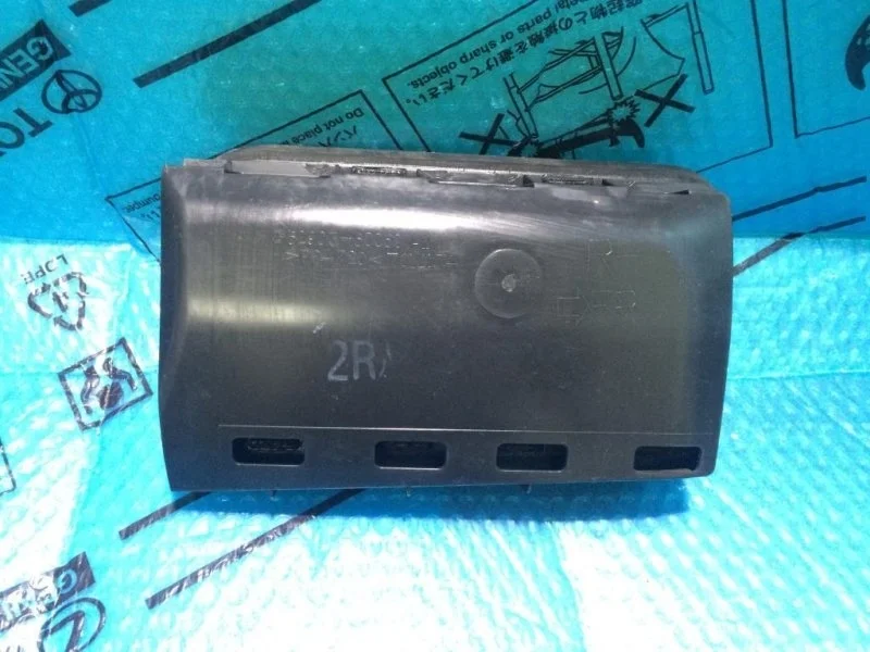 Клапан воздушный TOYOTA LAND CRUISER 200 2015 6290360091 4.5