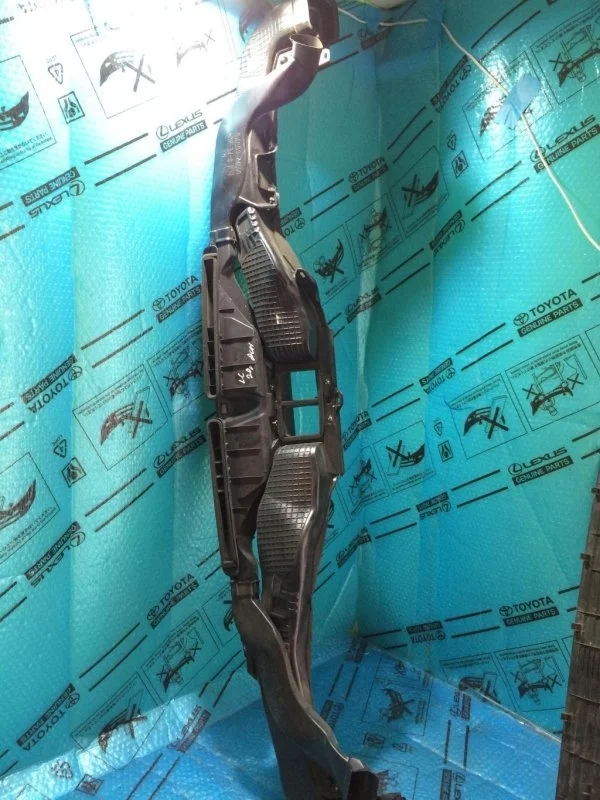 Воздуховод TOYOTA LAND CRUISER 200 5587060020