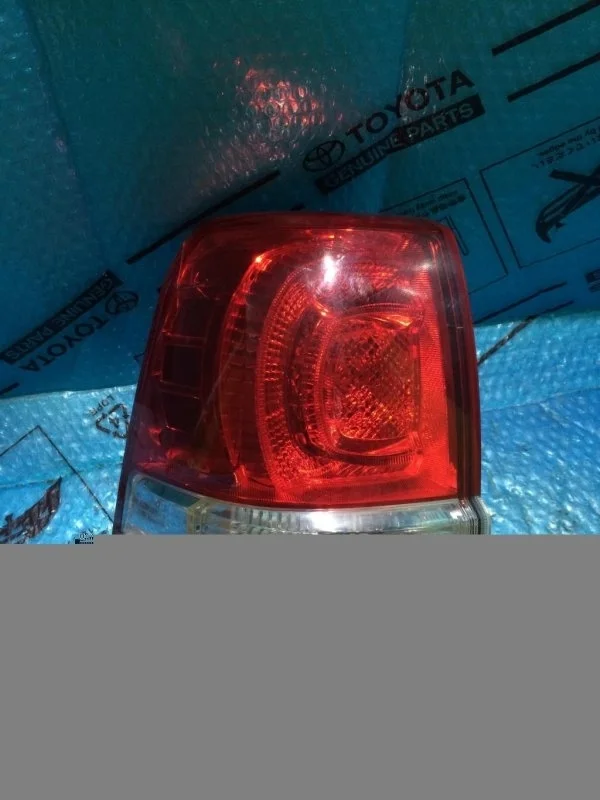 Фонарь задний наружный левый TOYOTA LAND CRUISER 200 2016 8156160750 4