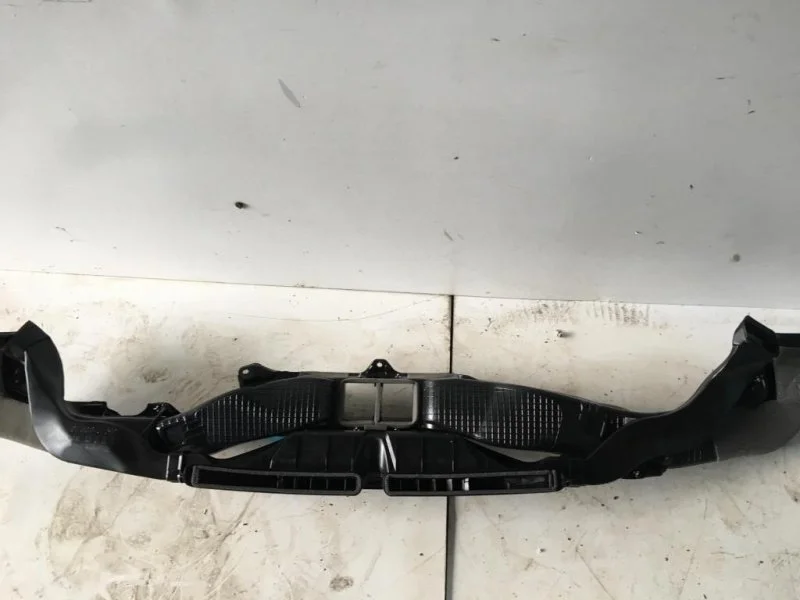 Воздуховод TOYOTA LAND CRUISER 200 2018 5587060020 4.5