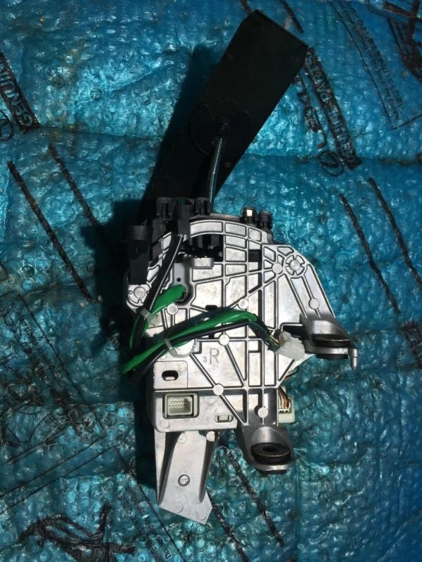 Кулиса АКПП Lexus RX-300/330/350/400h 2003-2009 2006 3356048110 3.5