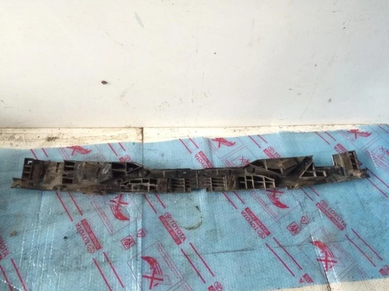 Наполнитель заднего бампера TOYOTA LAND CRUISER 200 2013 5261560081 4.5