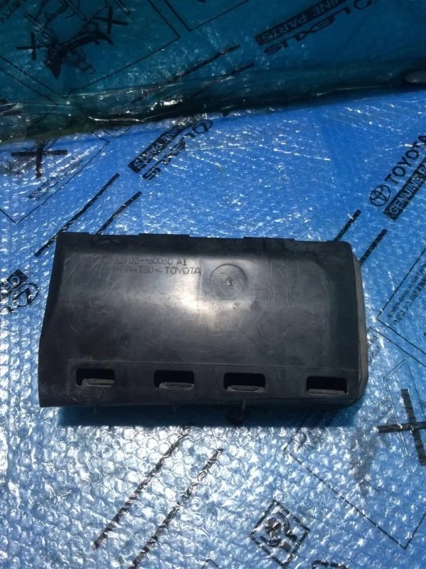 Клапан воздушный TOYOTA LAND CRUISER 200 6290360060