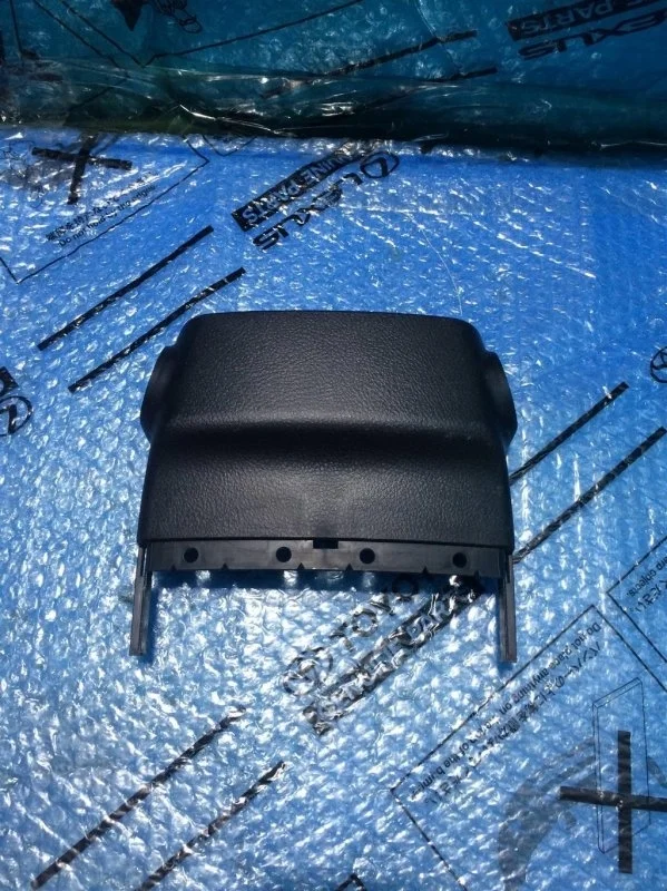 Кожух рулевой колонки верхний Toyota Land Cruiser 200 4528660480C0