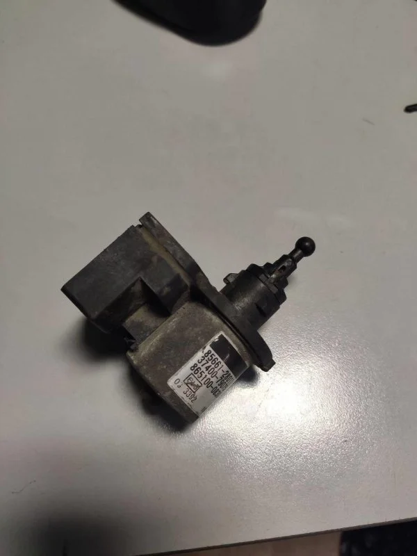 Корректор фары Lexus GX460 2009> 2010 8566128011 4