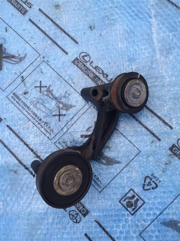 Натяжитель ремня Lexus Lx450D 2016 8842060340 4
