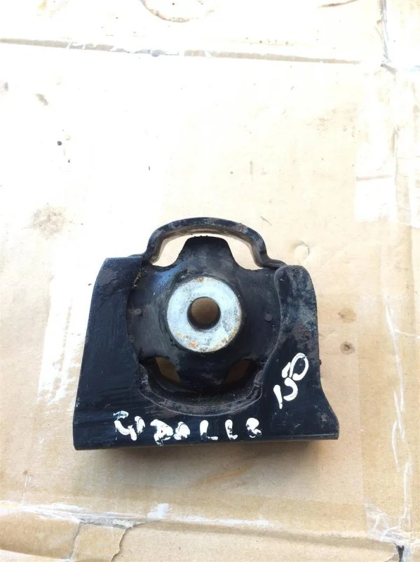 Опора двигателя передняя Toyota Corolla E15 2006-2013 1236128230