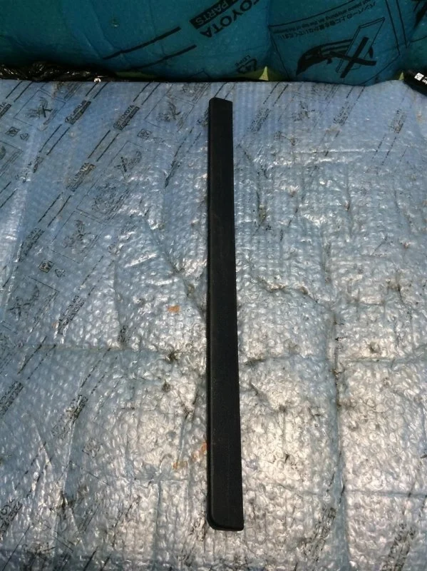 Накладка (кузов внутри) Toyota Land Cruiser 200 6791160030C0