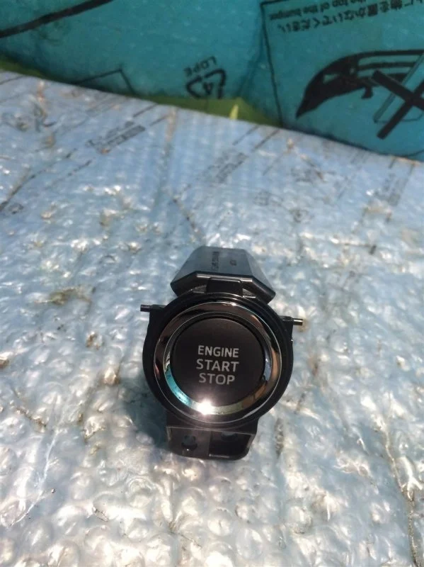 Кнопка запуска двигателя TOYOTA Camry V70 2018> 2019 8961142012 2