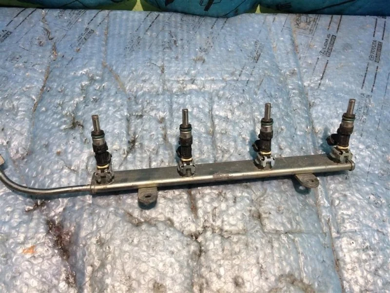 Топливная рампа MITSUBISHI Outlander XL (CW) 2006-2012 1465A090