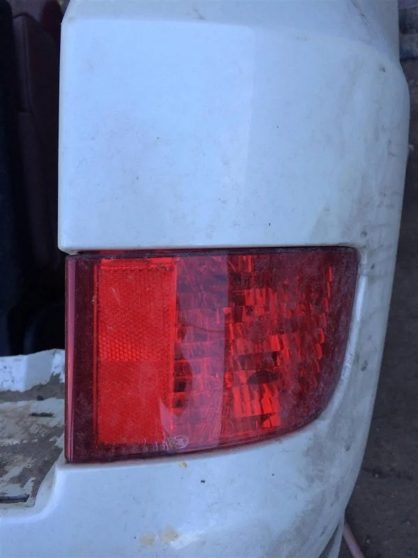 Фонарь задний в бампер правый TOYOTA LAND CRUISER 200 2019 8145760070