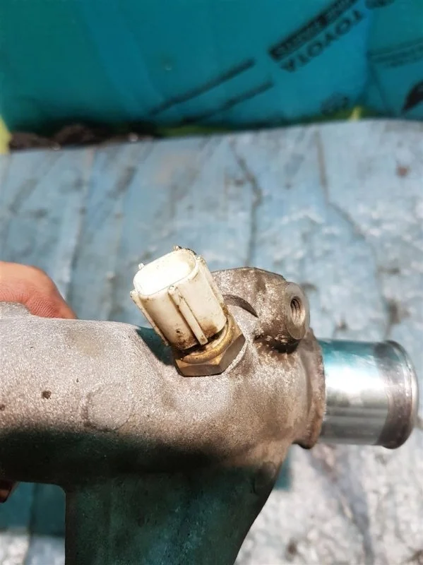 Датчик температуры TOYOTA LAND CRUISER 200 2019 8942233030