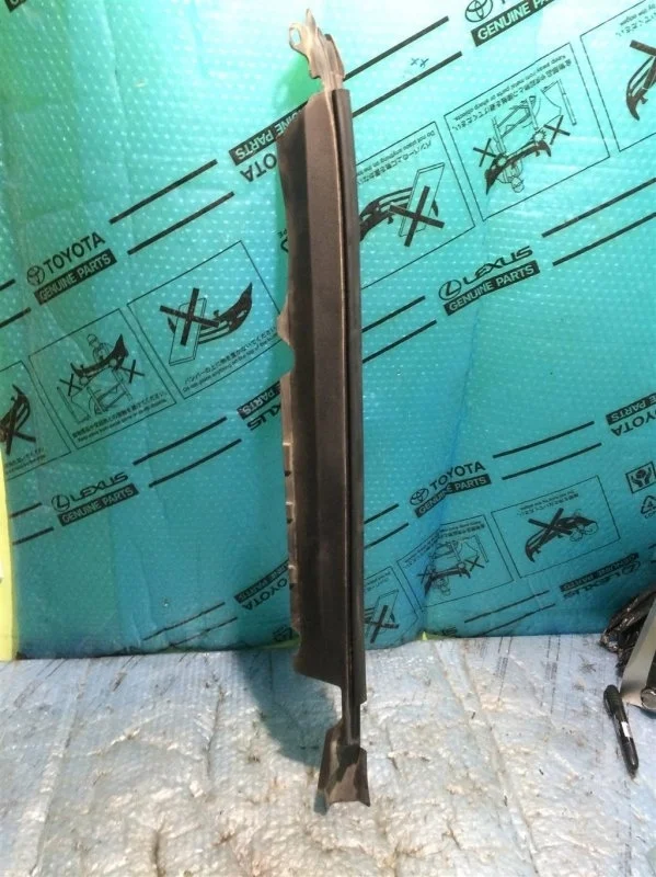 Пыльник крыла правый TOYOTA LAND CRUISER 200 5380560020