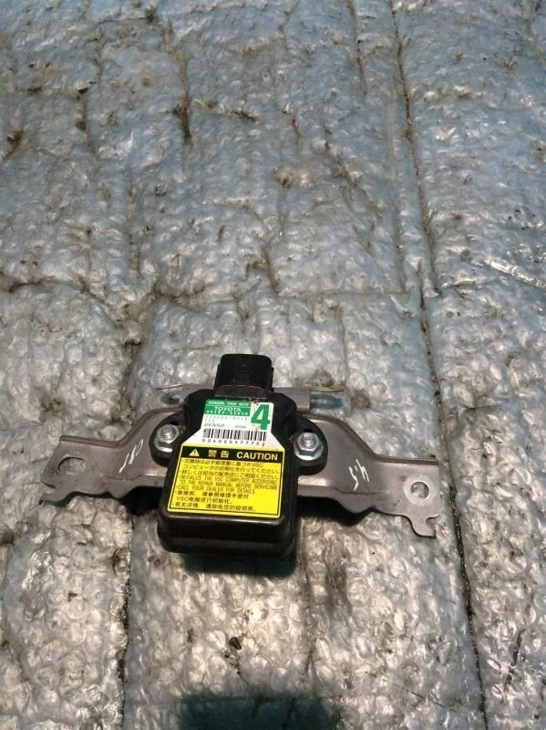 Блок управления курсовой устойчивости TOYOTA LAND CRUISER 200 8918360030