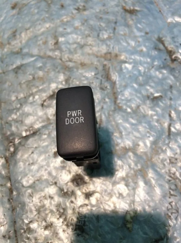 Кнопка многофункциональная Lexus RX-300/330/350/400h 2003-2009 8493028040