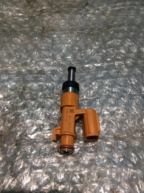 Форсунка топливная Lexus RX 350 2016> 2017 2320939325 3.5