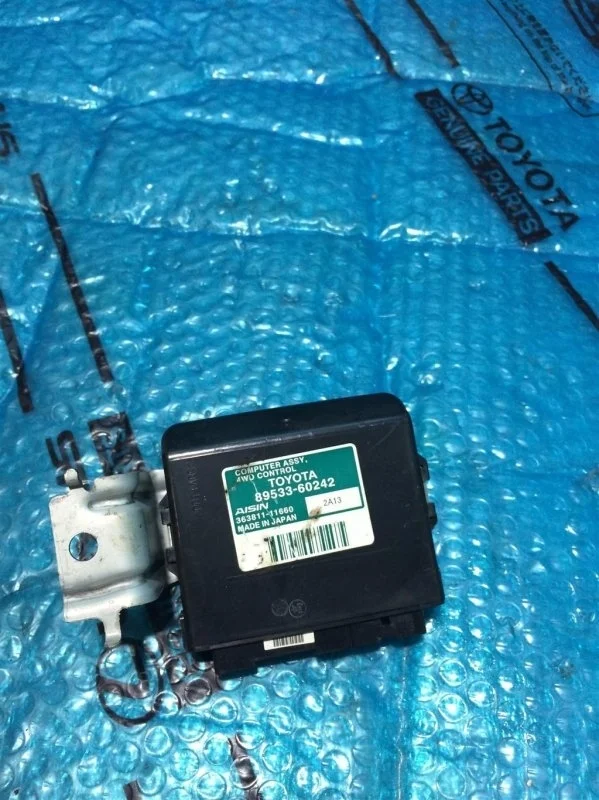 Блок управления полным приводом TOYOTA Land Cruiser 200 2012 8953360242 4