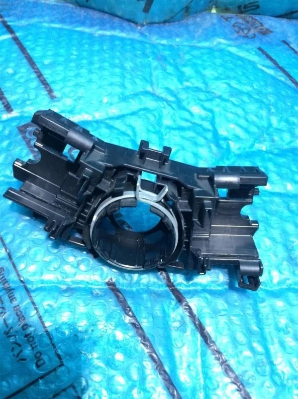 Кронштейн TOYOTA Camry V70 2018> 2020 8431911010 2