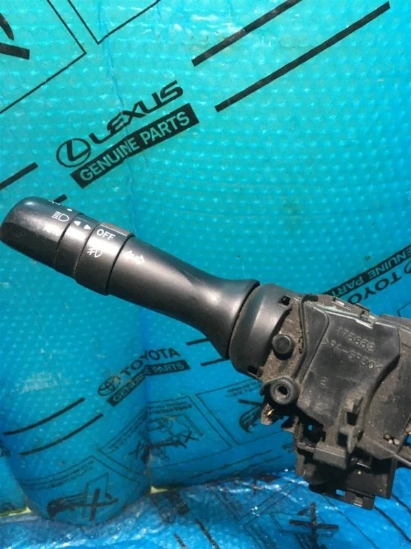 Переключатель поворотов подрулевой Lexus Rx-300/330/350/400H 2003-2009 8414042111