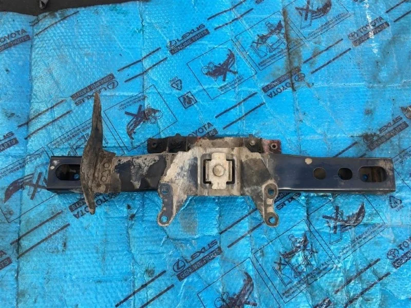 Балка под КПП Toyota Land Cruiser 200 2012 5120360250 4