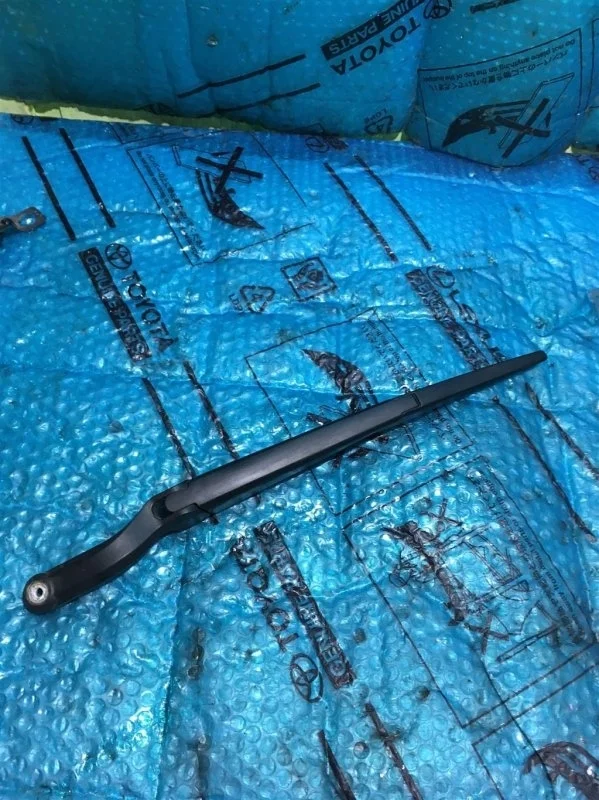 Поводок стеклоочистителя заднего Lexus GX460 2009> 8524160151