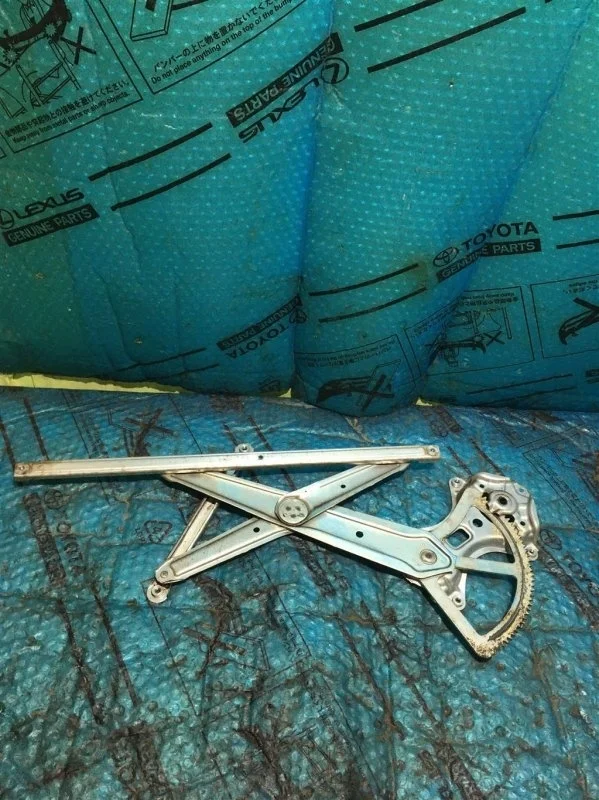 Стеклоподъемник электр. передний правый TOYOTA LAND CRUISER 200 2012 6980160080 22